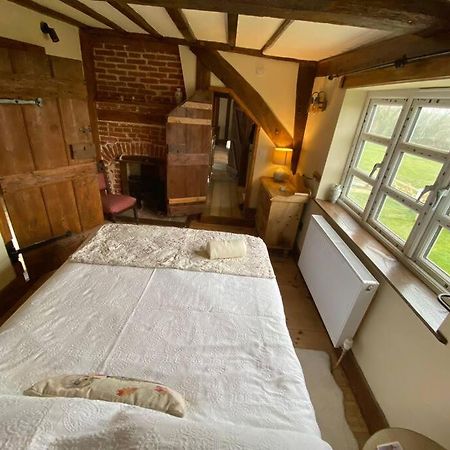 A Newly Renovated, Cosy Escape In The Beautiful Shepherd'S Cottage Dereham Luaran gambar