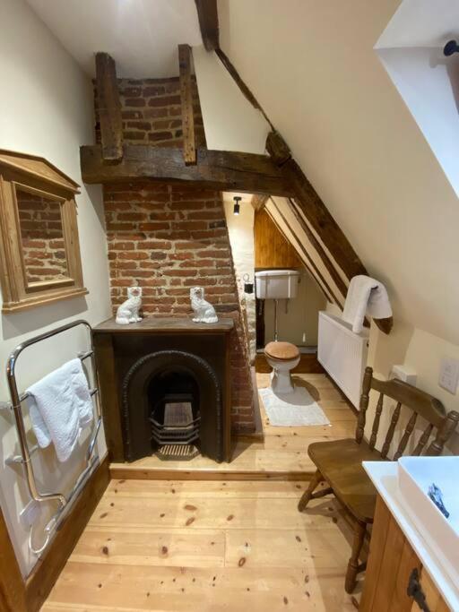 A Newly Renovated, Cosy Escape In The Beautiful Shepherd'S Cottage Dereham Luaran gambar